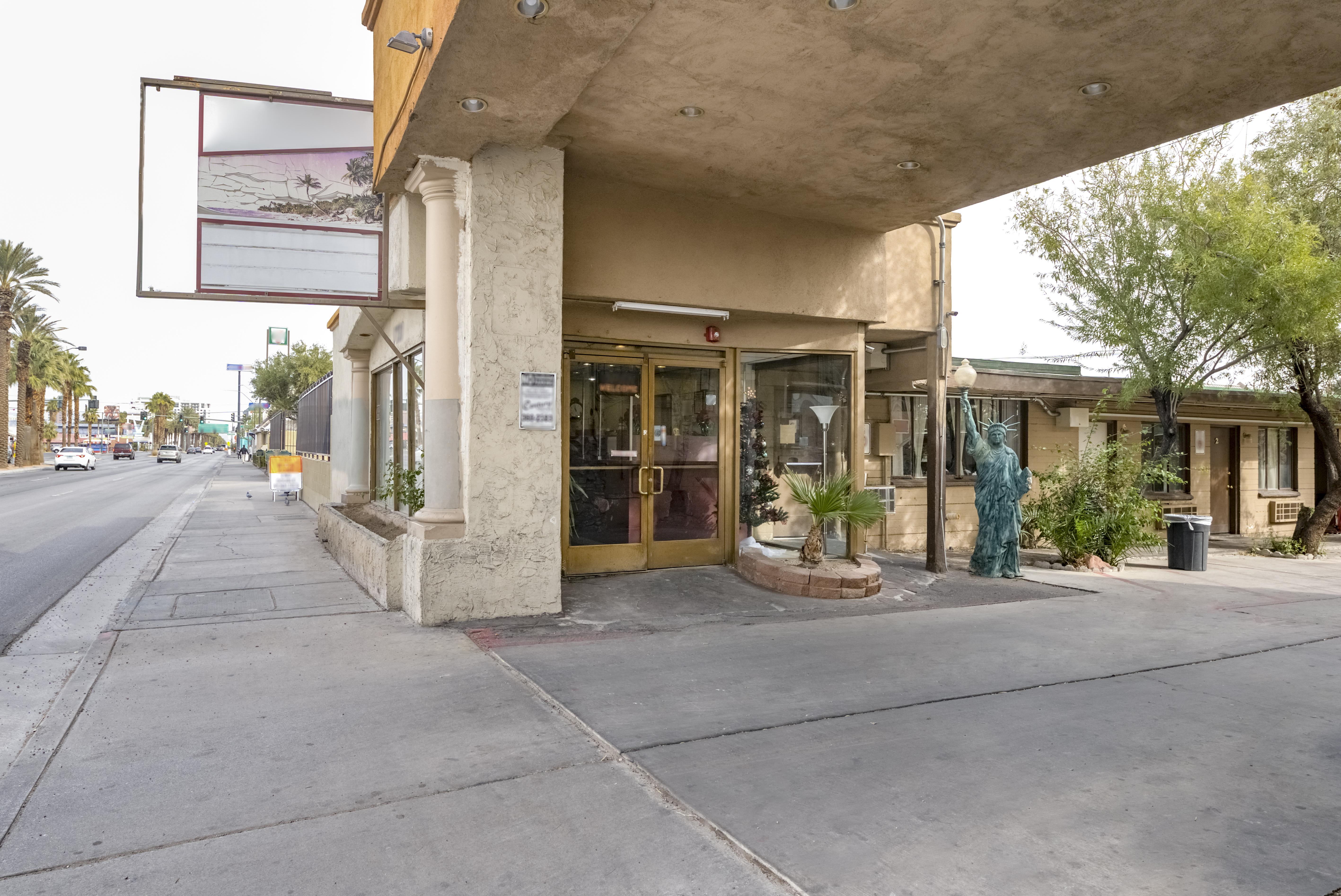 Oyo Oasis Motel Las Vegas I-15 Exteriör bild